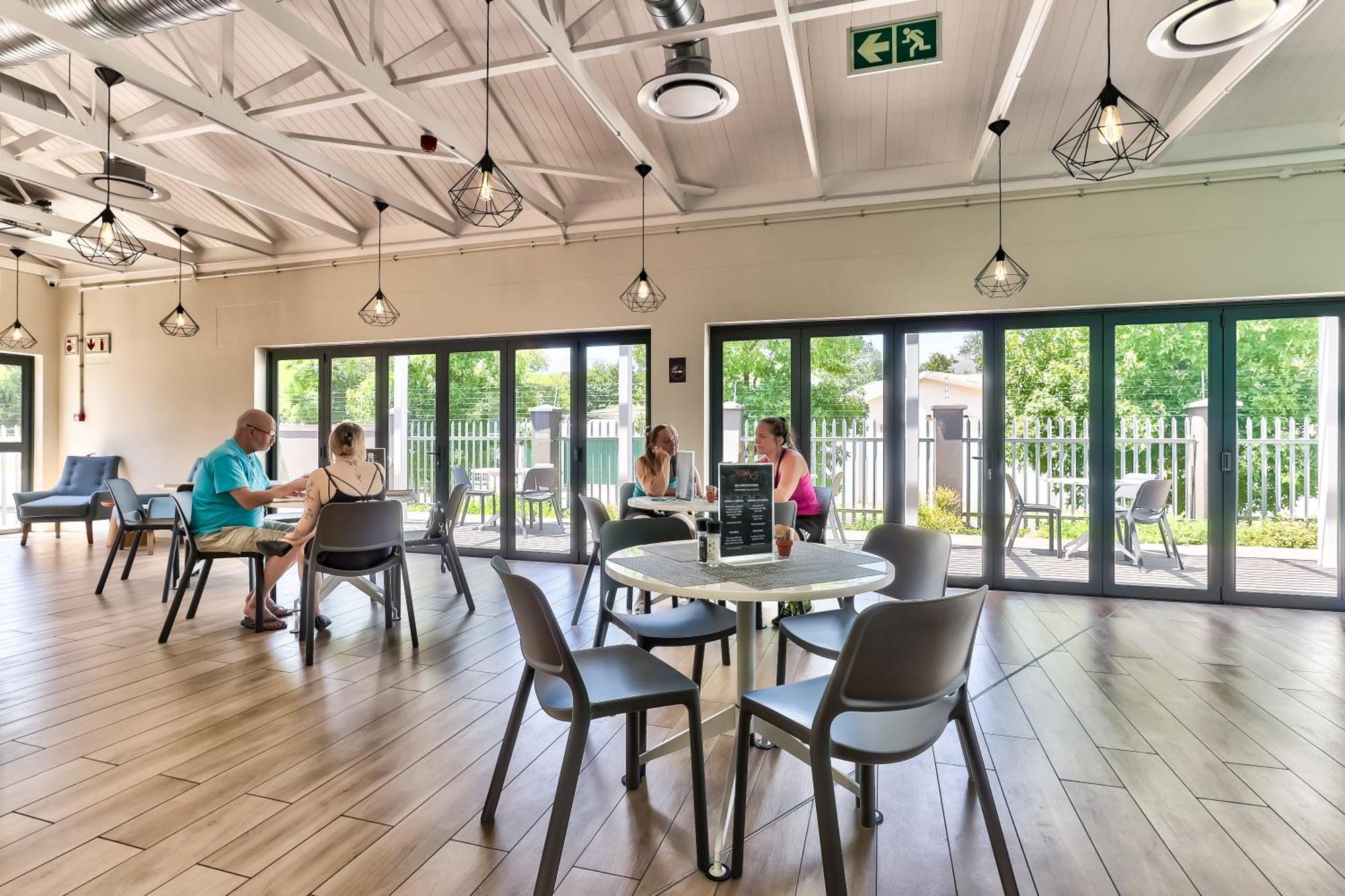 Wink Aparthotel Quiver Tree Stellenbosch Zewnętrze zdjęcie