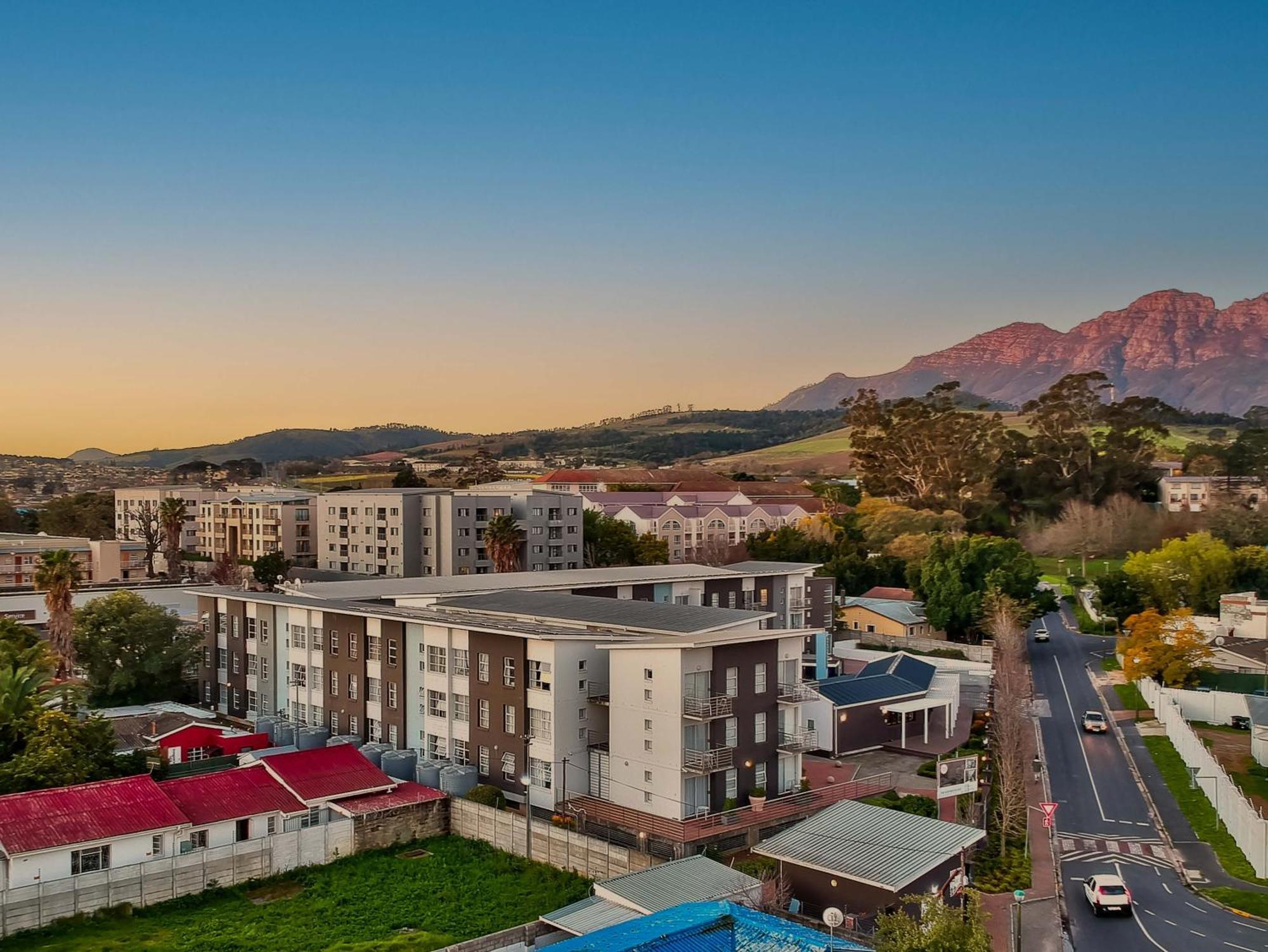 Wink Aparthotel Quiver Tree Stellenbosch Zewnętrze zdjęcie